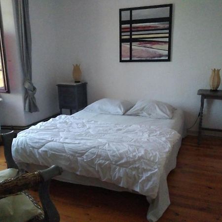 Qui Vivra Verra Bed & Breakfast Le Mesnil-Amey Exterior photo
