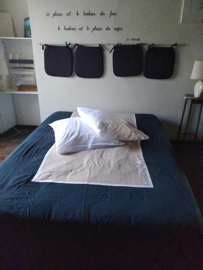 Qui Vivra Verra Bed & Breakfast Le Mesnil-Amey Exterior photo